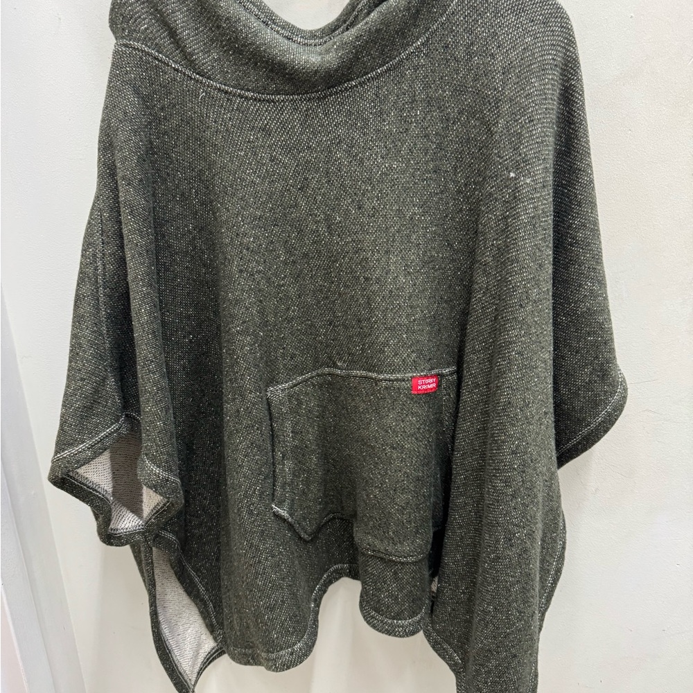 Gray Knit Shrug with Ribbed Cuffs